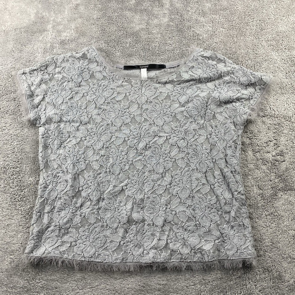 KENSIE‎ Short Sleeve Shirt Top Womens XS Gray Lace